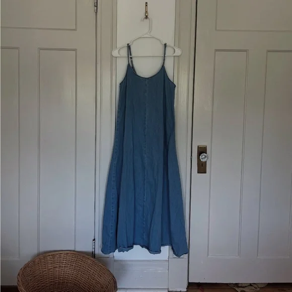 Neuflora | Dresses | Denim Neuflora Dress Size Medium | Poshmark
